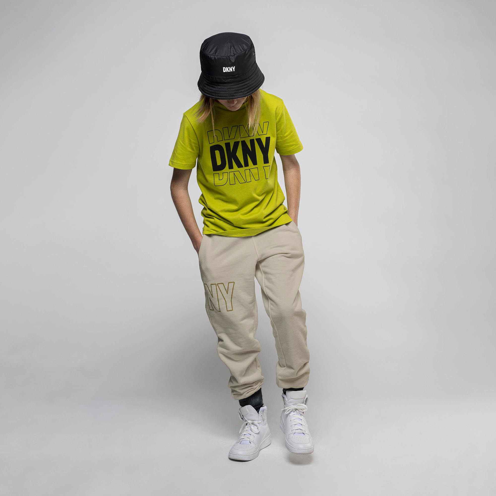 Bob réversible avec logo DKNY pour FILLE