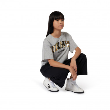 Camiseta de manga corta DKNY para NIÑA