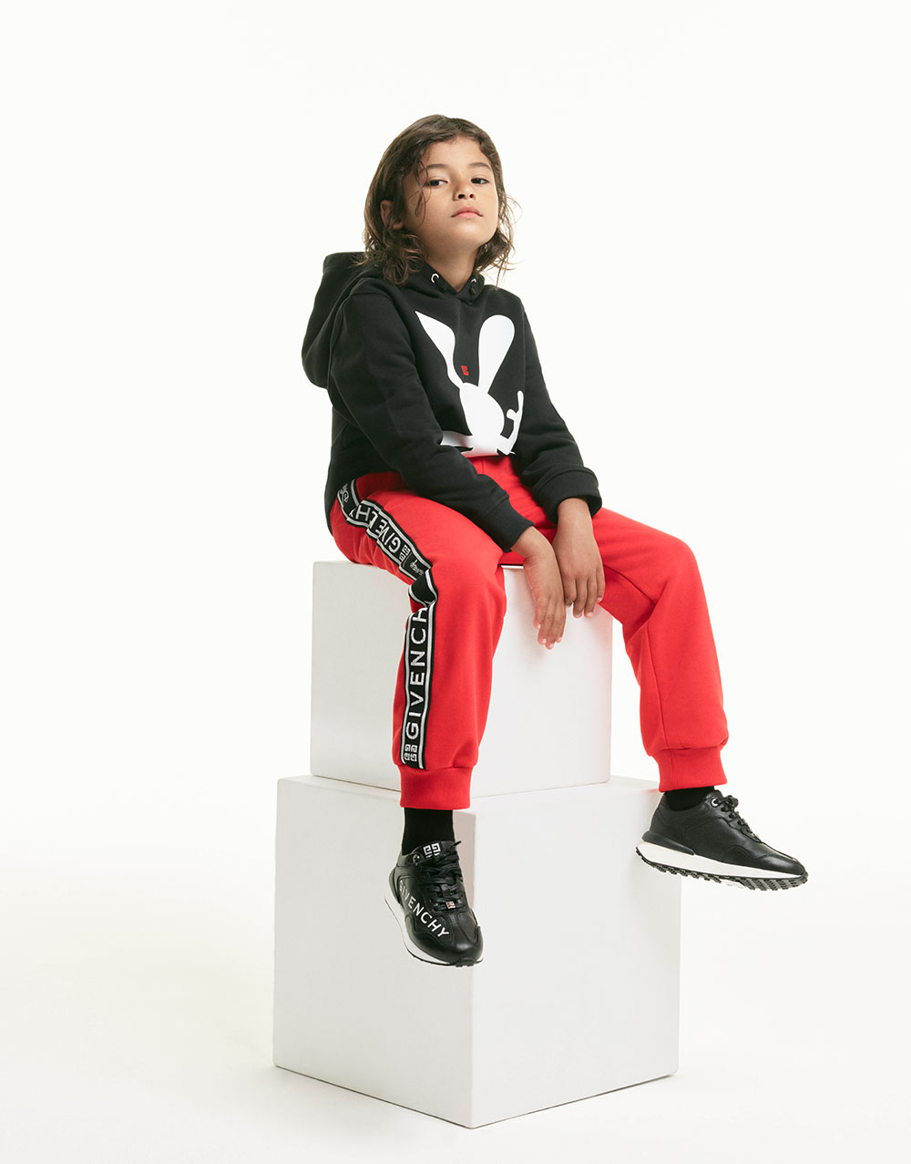 vêtements pour enfant de la marque de Luxe Givenchy collaboration Disney Oswald