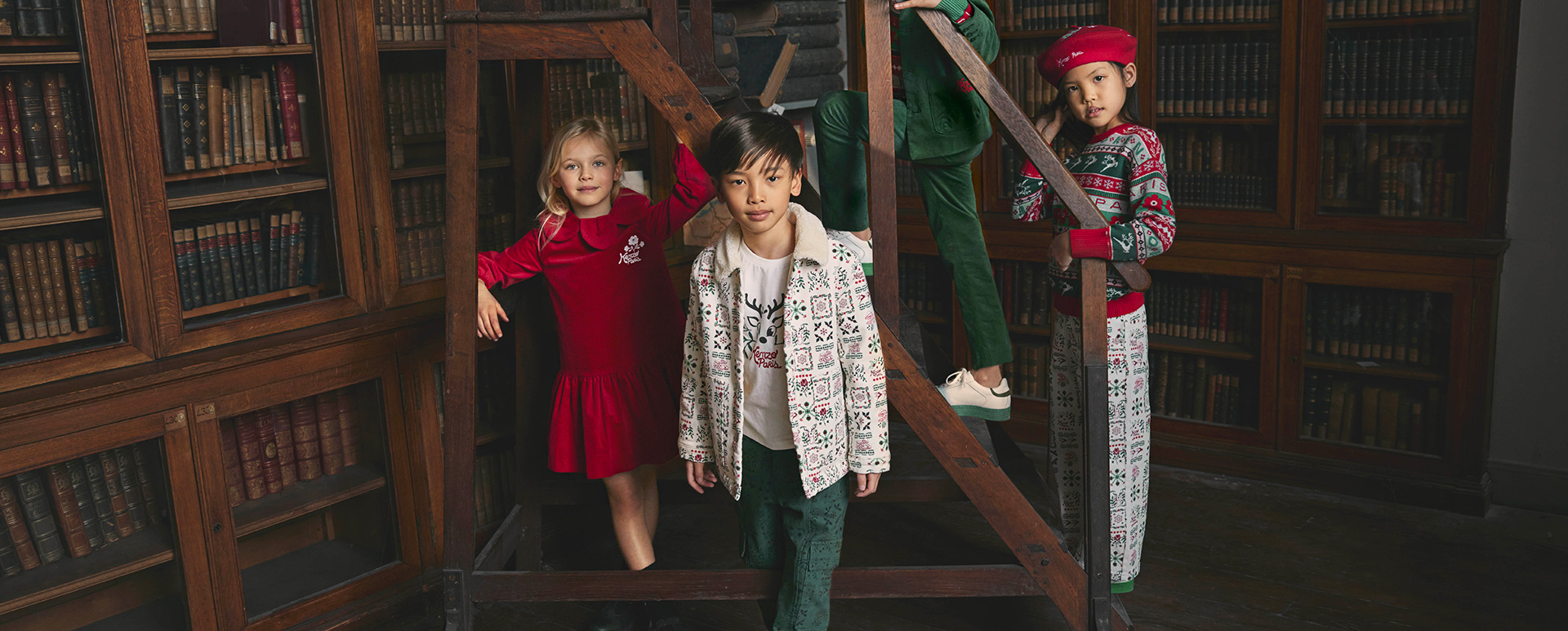 luxuriöse Kinderkleidung für Mädchen und Jungen der Marke Kenzo Kids