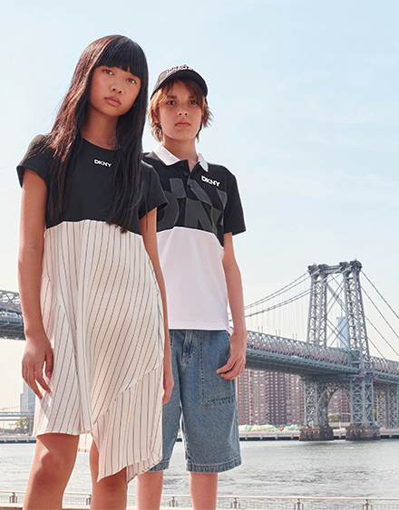 Vêtements et Accessoires pour enfants de la marque DKNY