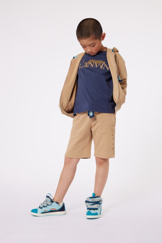 sweatshirt met capuchon, t-shirt en korte broek voor jongens van het luxemerk Lanvin