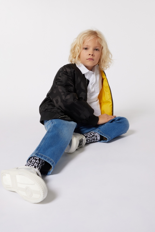doudoune et jean pour enfants de la marque luxe Marc Jacobs