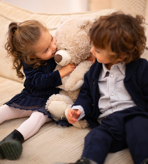 Les vêtements pour enfants de la marque Carrément Beau sur Kids around