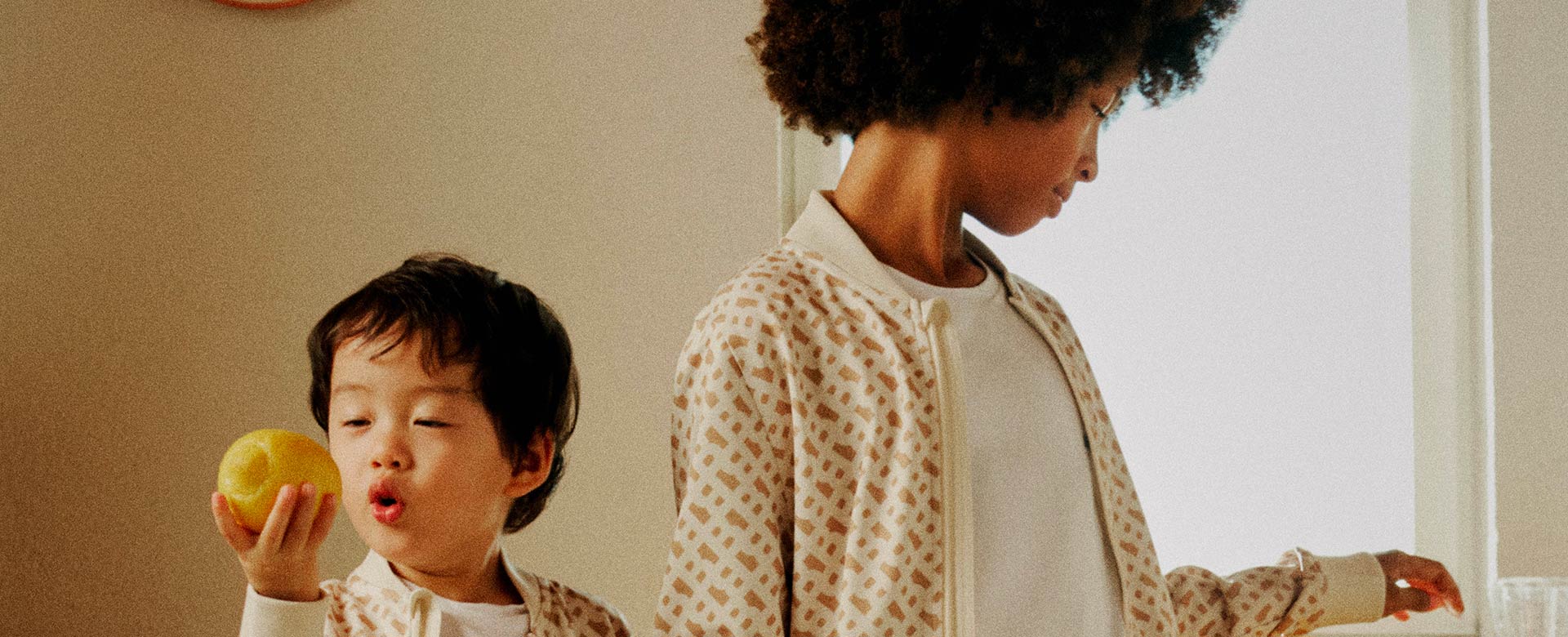 Les vêtements pour enfants de la marque premium Boss sur Kids around