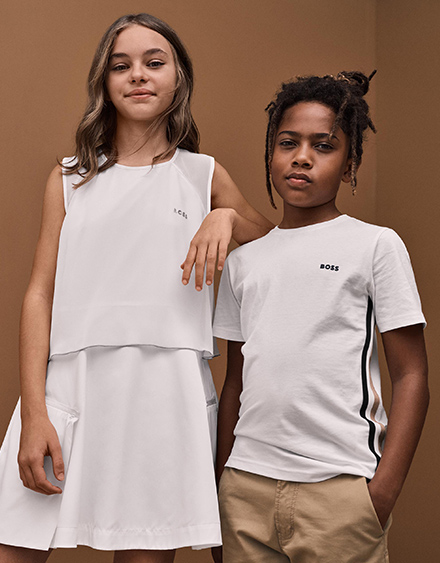 Robe blanche et t-shirt de la marque Hugo Boss kids pour enfant fille et garçon