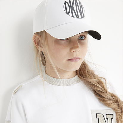 Les pulls de la marque DKNY pour enfant fille